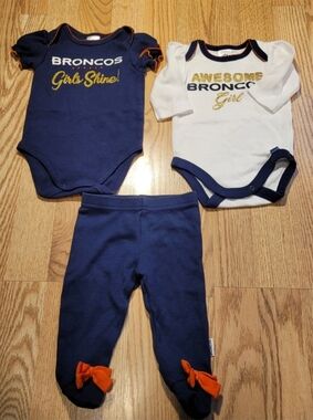 Denver Broncos Baby Girls Bodysuits Pants Size: 0-3 Months Lot Of 3